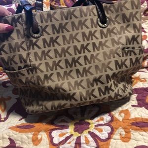 Michael kors purse